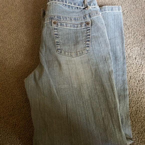 Jeans - Picture 3 of 3